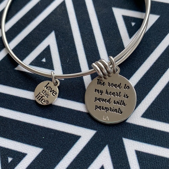 Love This Life Bangle Charm Bracelet Love My Dog - Picture 5 of 5